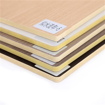 Tovarniška stenska plošča iz bambusa in oglja